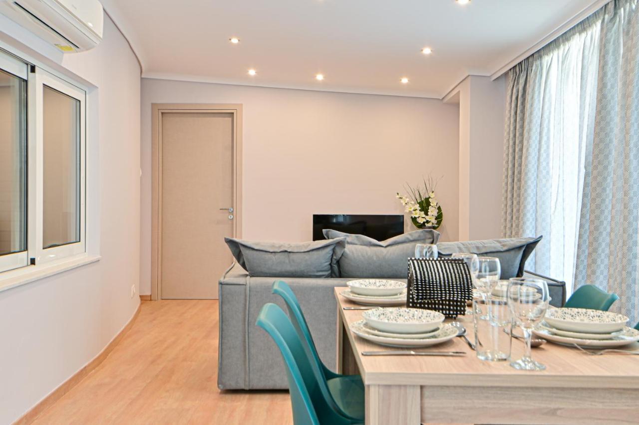 Charming Apartment With A Sea View Terrace Piraeus Luaran gambar