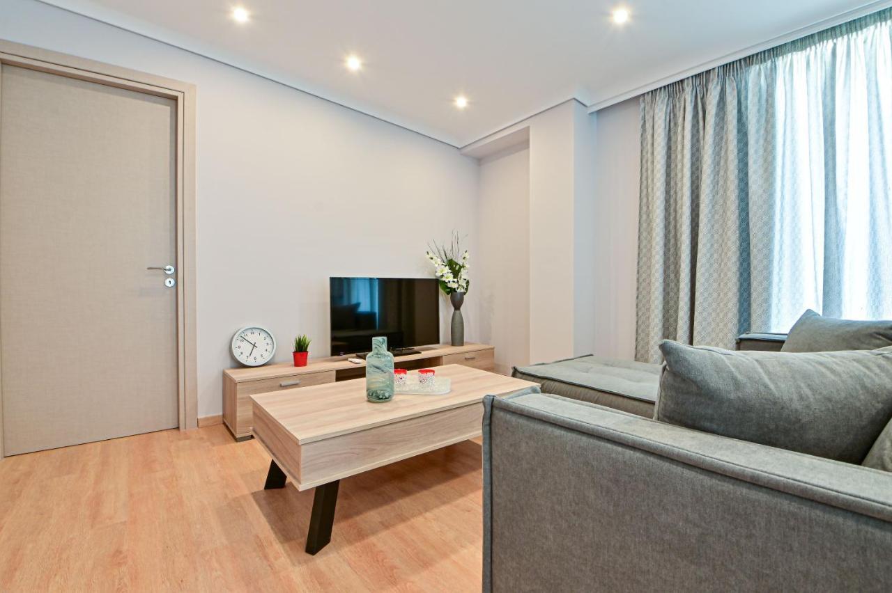 Charming Apartment With A Sea View Terrace Piraeus Luaran gambar